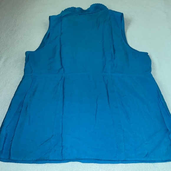 LANE BRYANT ruffle blouse sleeveless buttons at chest keyhole side zip size 20 - Picture 2 of 10